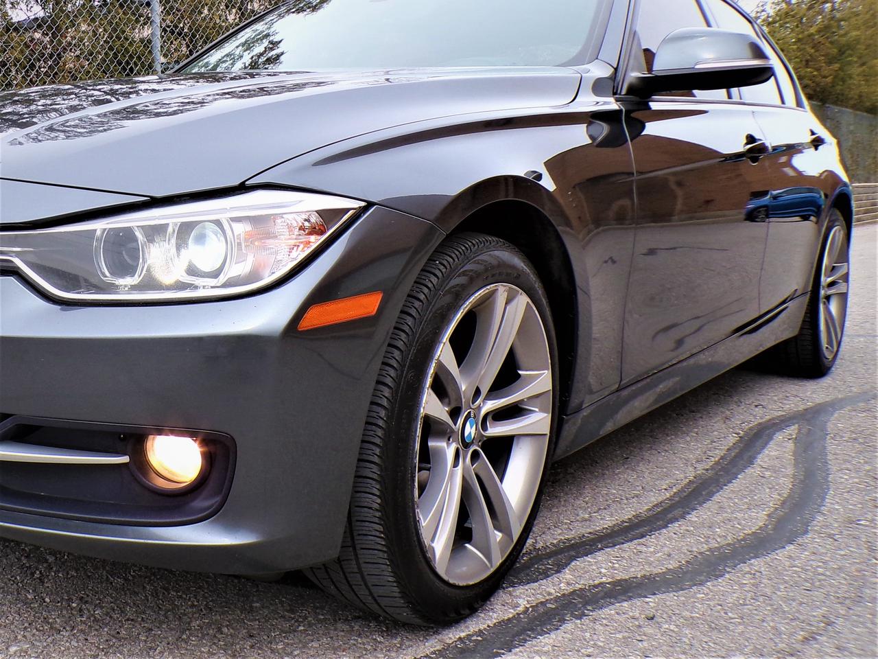 2015 BMW 320i X-DRIVE SPORT PREMIUM Photo