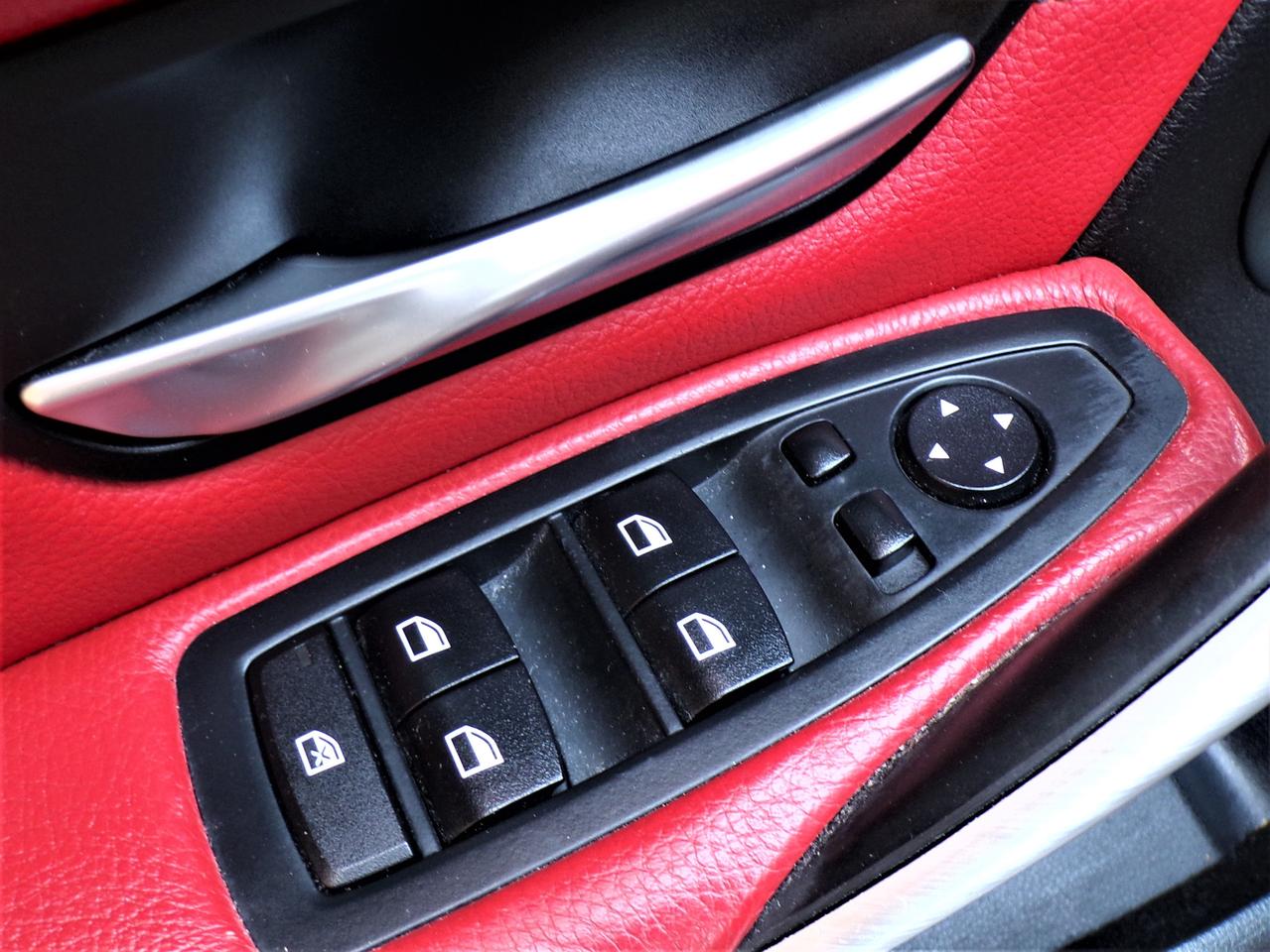 2015 BMW 320i X-DRIVE SPORT PREMIUM Photo