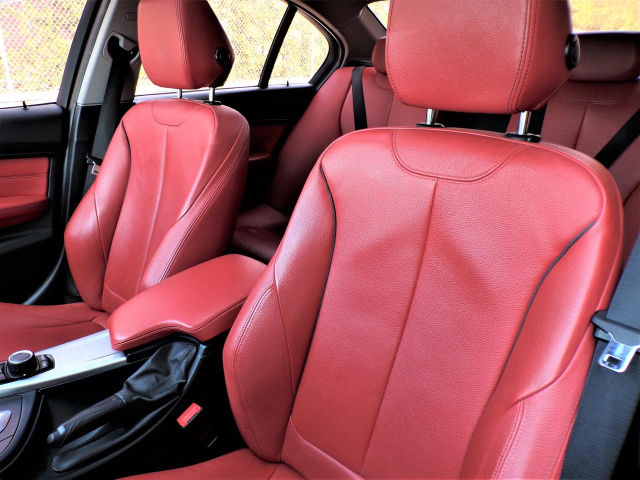 2015 BMW 320i X-DRIVE SPORT PREMIUM Photo