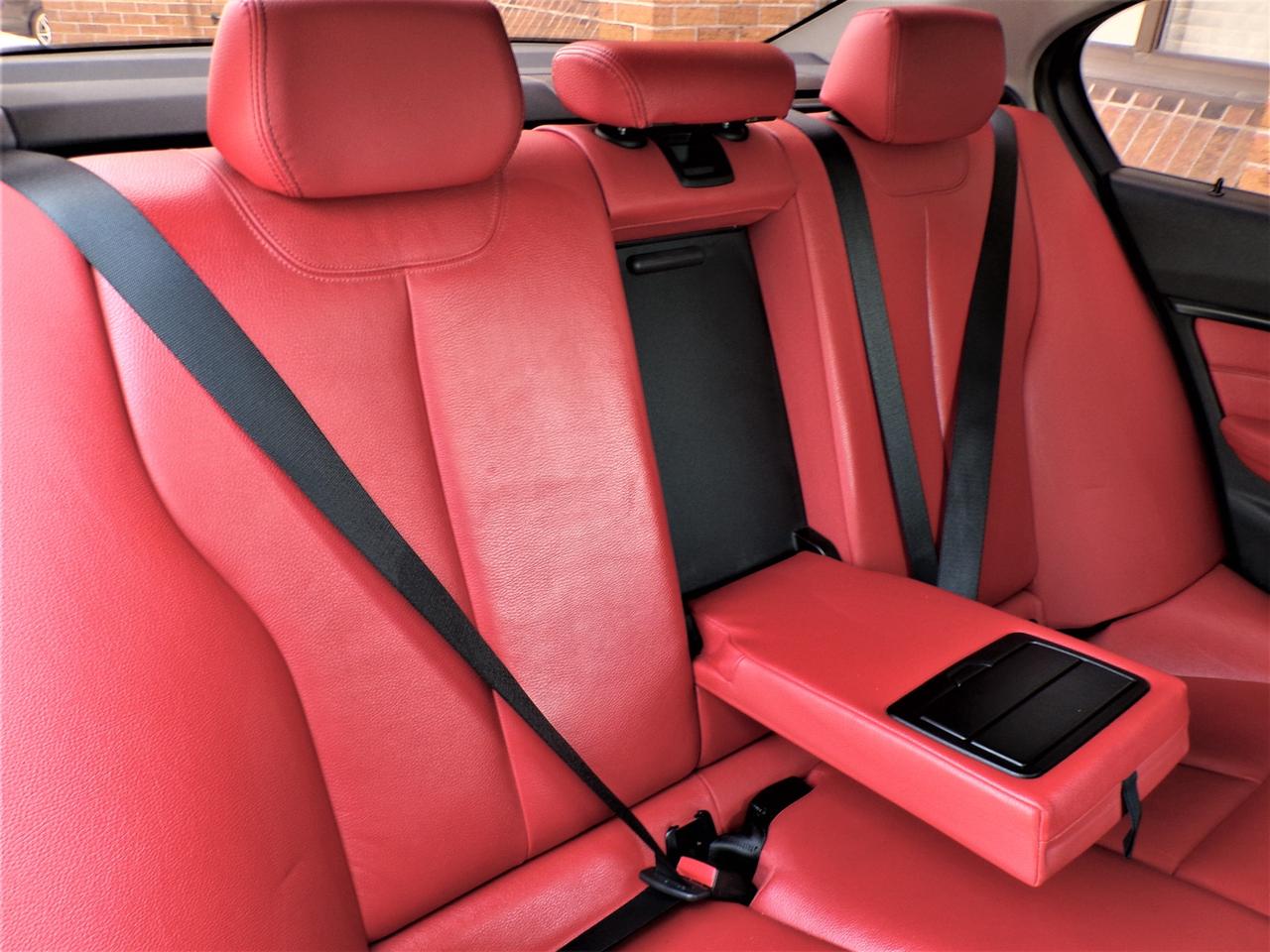 2015 BMW 320i X-DRIVE SPORT PREMIUM Photo