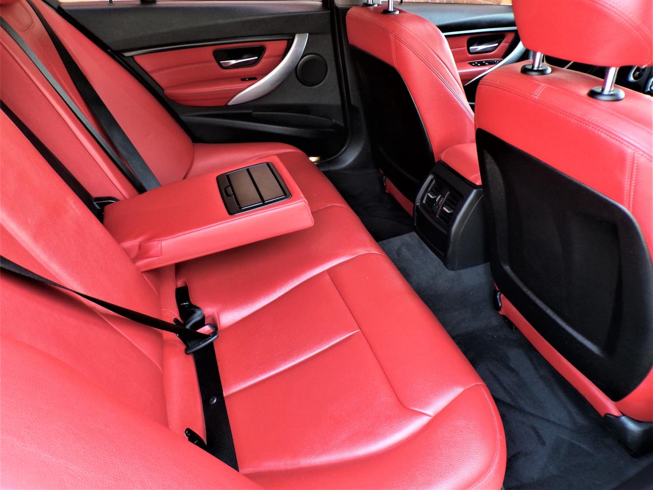 2015 BMW 320i X-DRIVE SPORT PREMIUM Photo