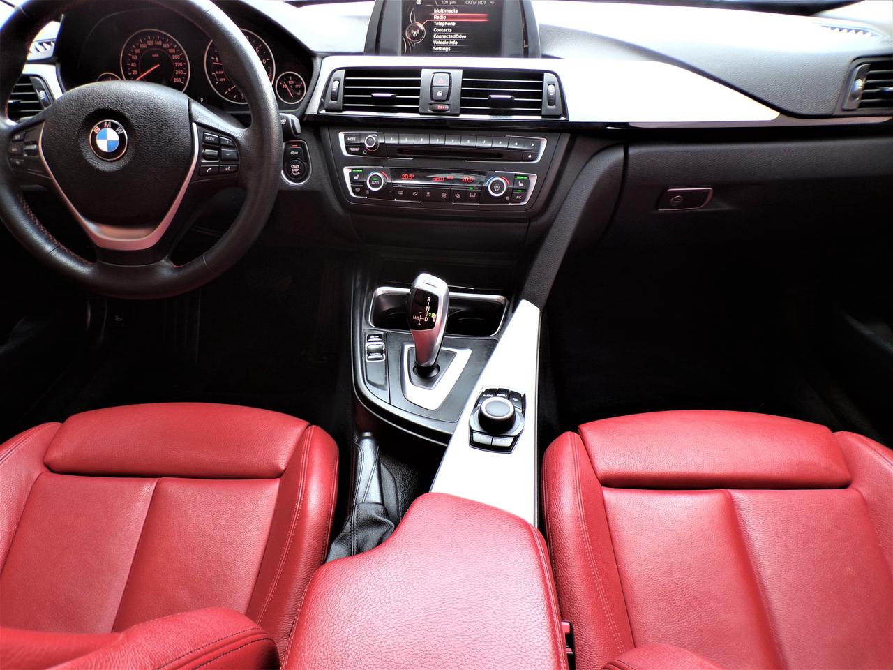 2015 BMW 320i X-DRIVE SPORT PREMIUM Photo