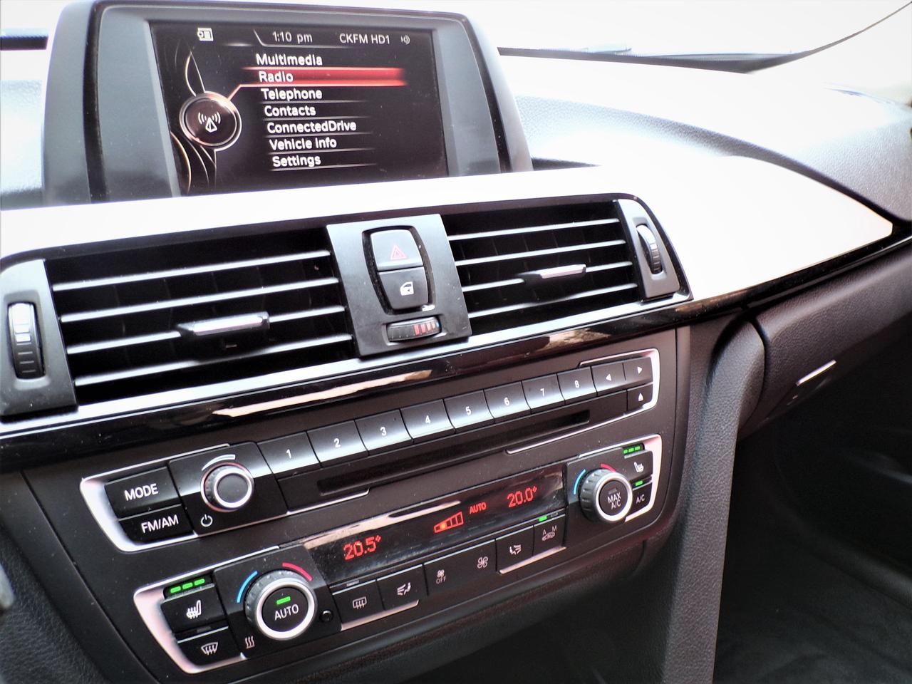 2015 BMW 320i X-DRIVE SPORT PREMIUM Photo