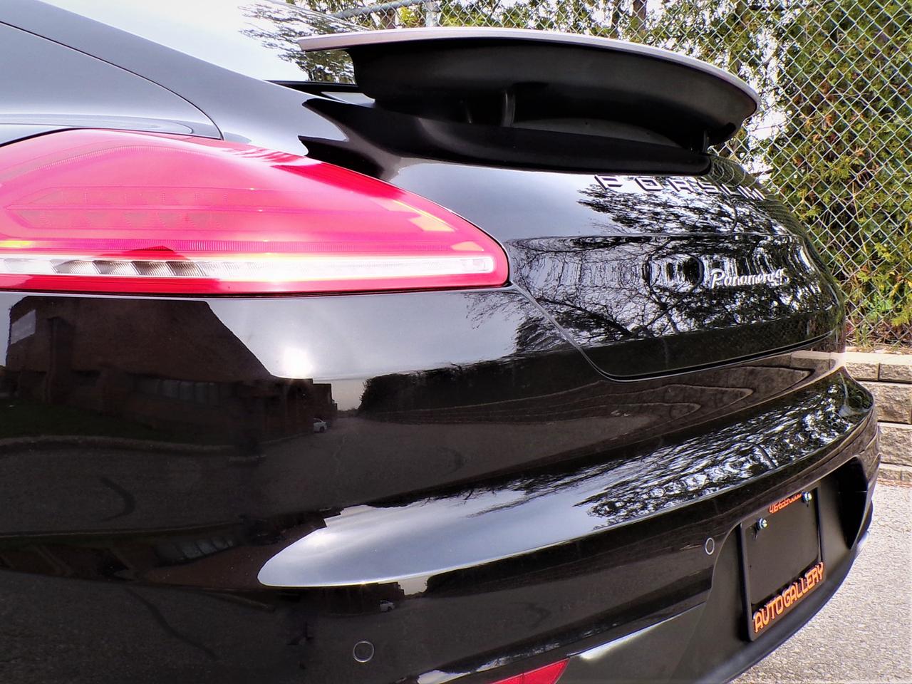 2015 Porsche Panamera 4S 4S EXECUTIVE LWB Photo
