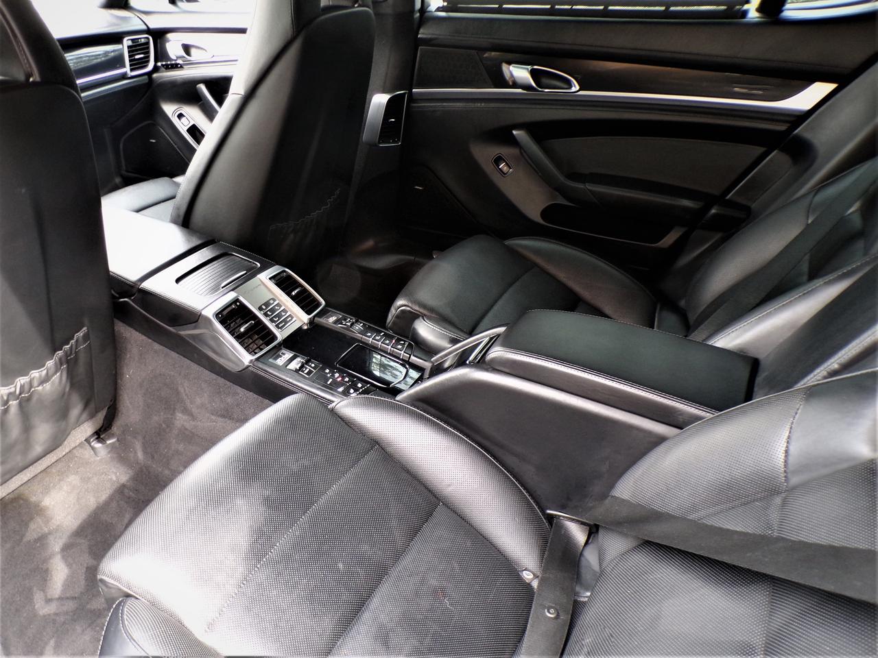 2015 Porsche Panamera 4S 4S EXECUTIVE LWB Photo