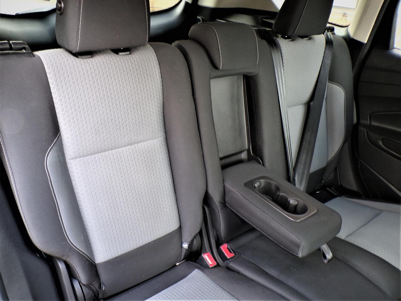 2017 Ford Escape SE 4WD | CARFAX CLEAN | 1-OWNER Photo