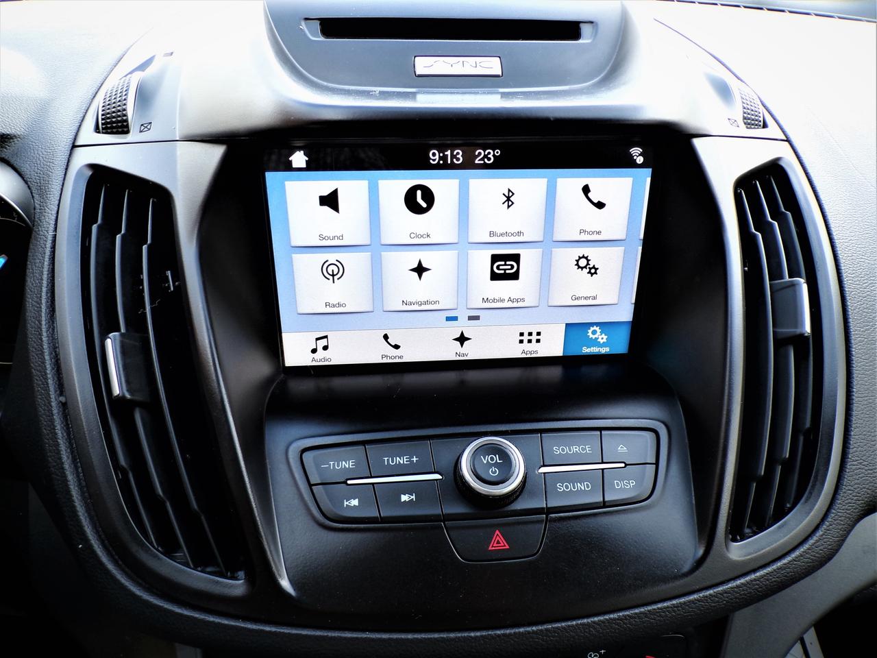 2017 Ford Escape SE 4WD | CARFAX CLEAN | 1-OWNER Photo