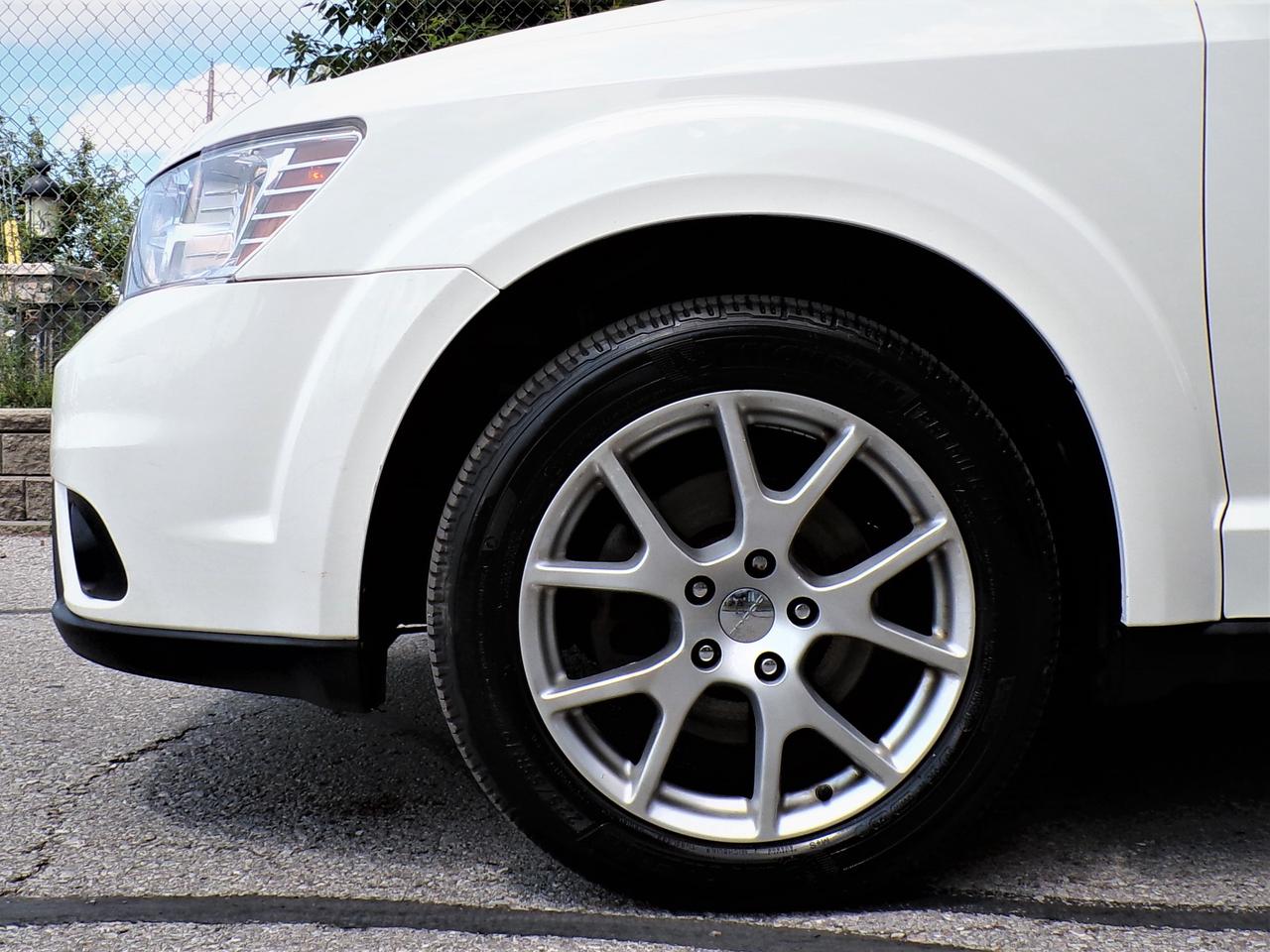 2014 Dodge Journey SXT LIMITED 7 PASSENGER Photo