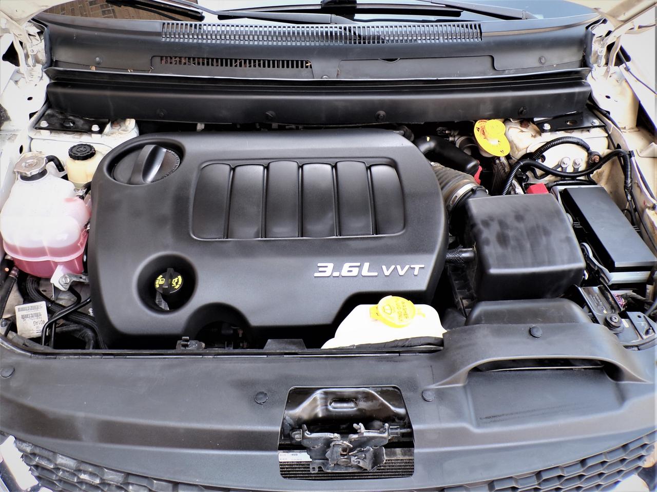 2014 Dodge Journey SXT LIMITED 7 PASSENGER Photo