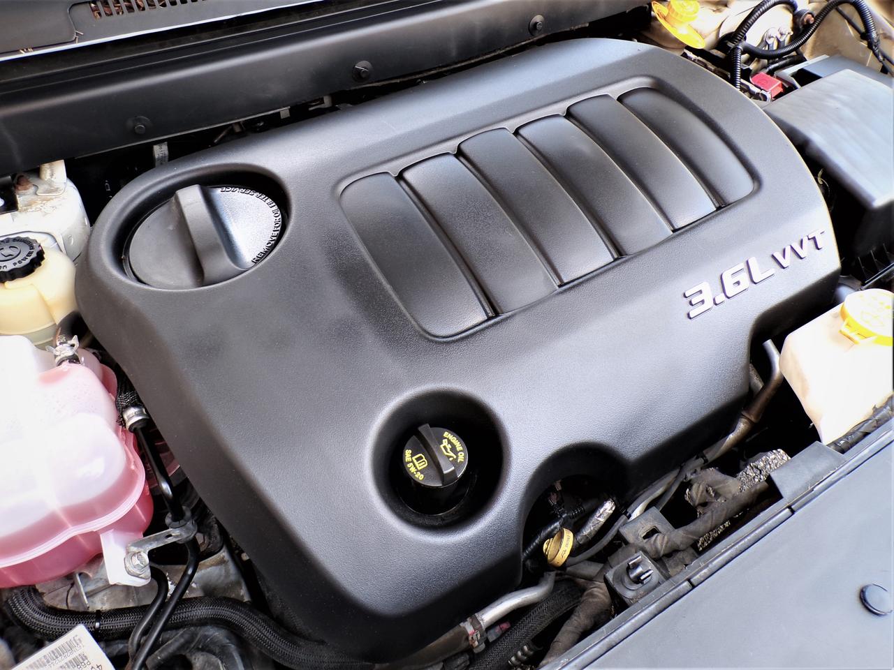 2014 Dodge Journey SXT LIMITED 7 PASSENGER Photo