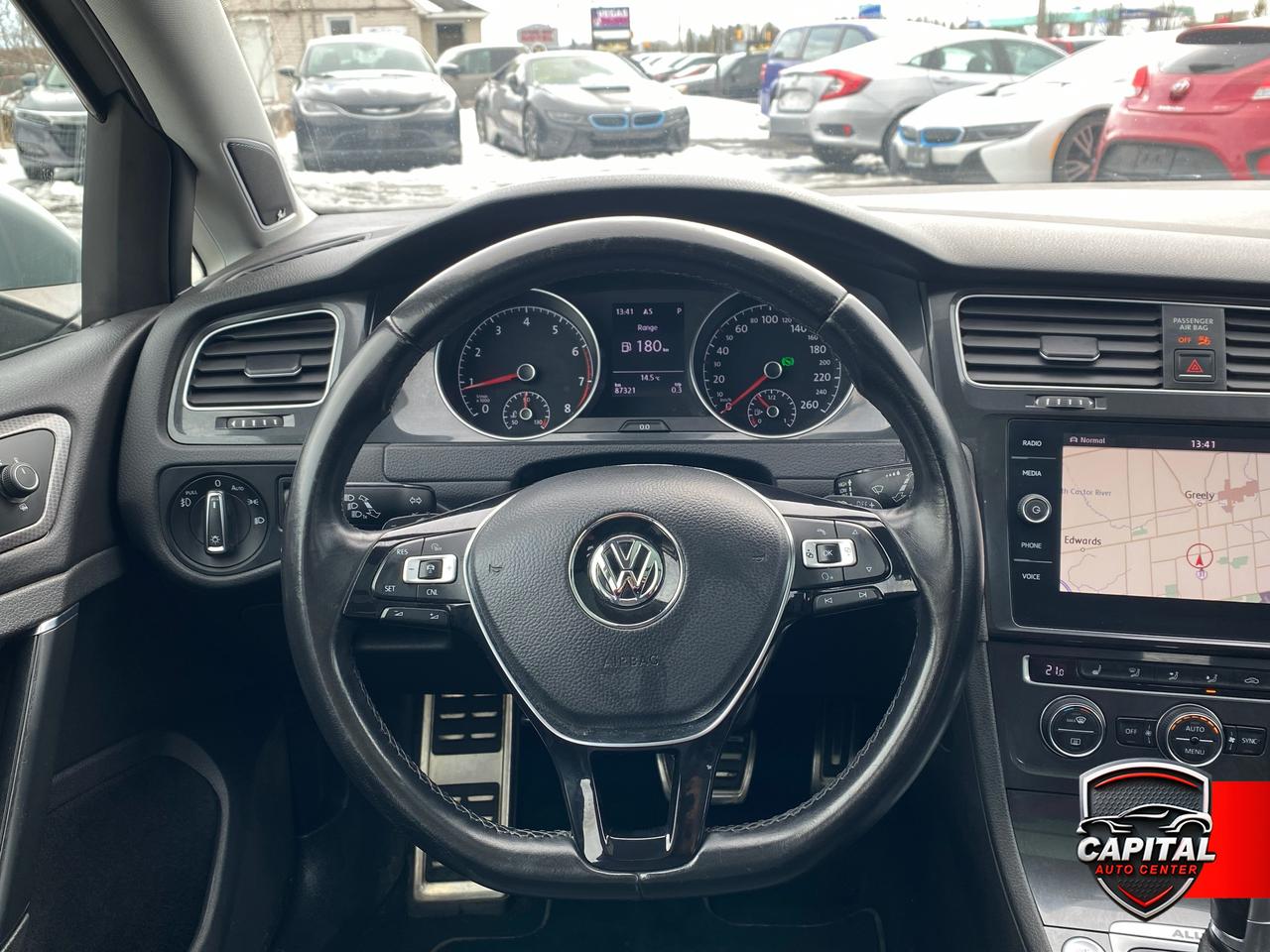2018 Volkswagen Golf Alltrack S Photo