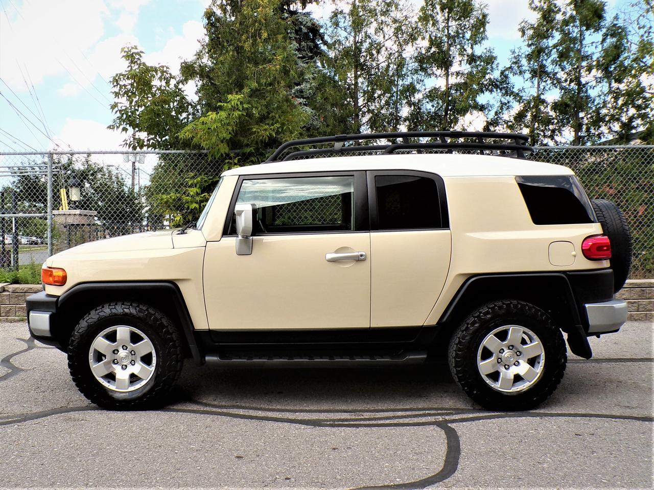 2008 Toyota FJ Cruiser 4WD | ONTARIO VEHICLE Photo