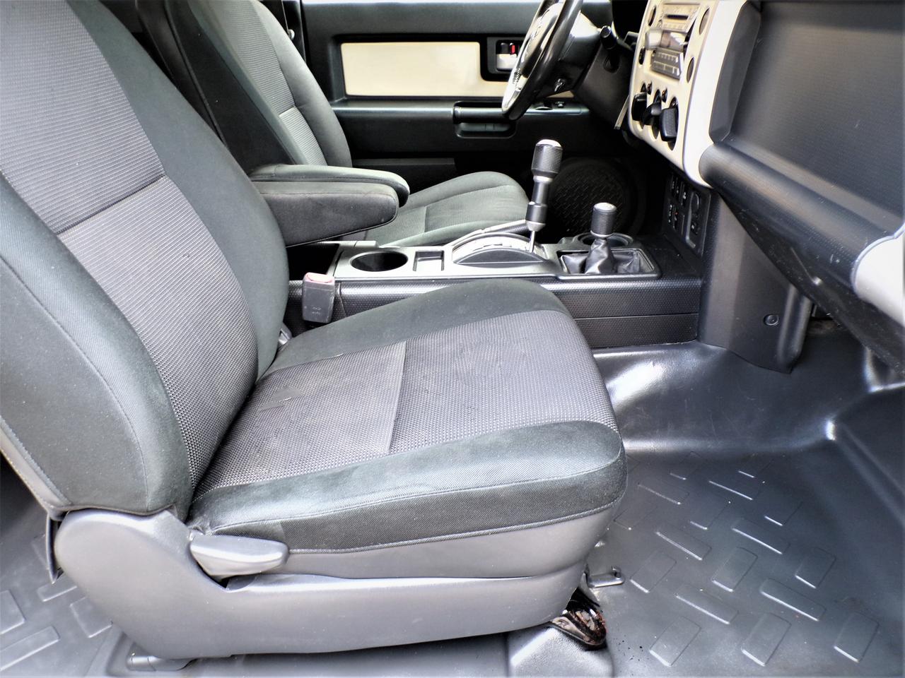 2008 Toyota FJ Cruiser 4WD | ONTARIO VEHICLE Photo