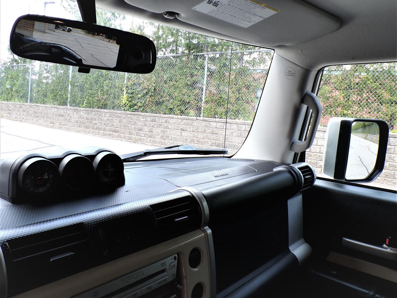 2008 Toyota FJ Cruiser 4WD | ONTARIO VEHICLE Photo