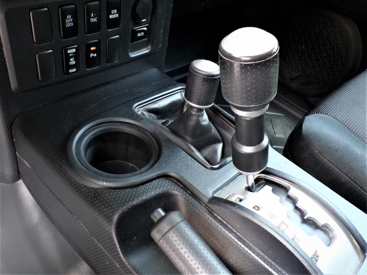 2008 Toyota FJ Cruiser 4WD | ONTARIO VEHICLE Photo