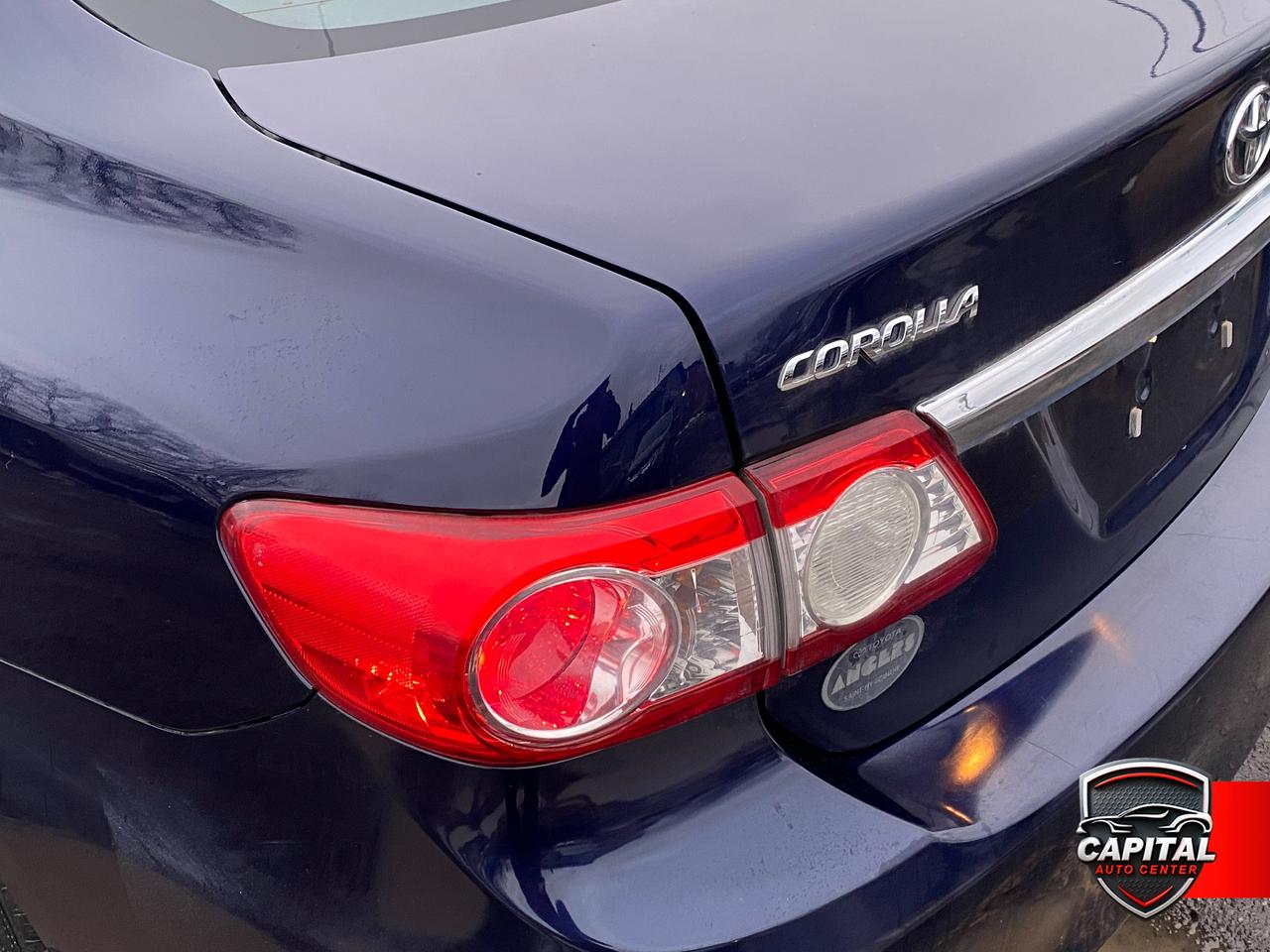 2011 Toyota Corolla S Photo4