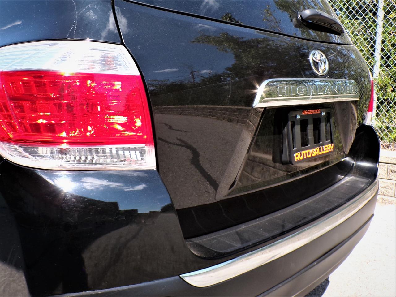 2013 Toyota Highlander 7 PASSENGER | 1 OWNER Photo