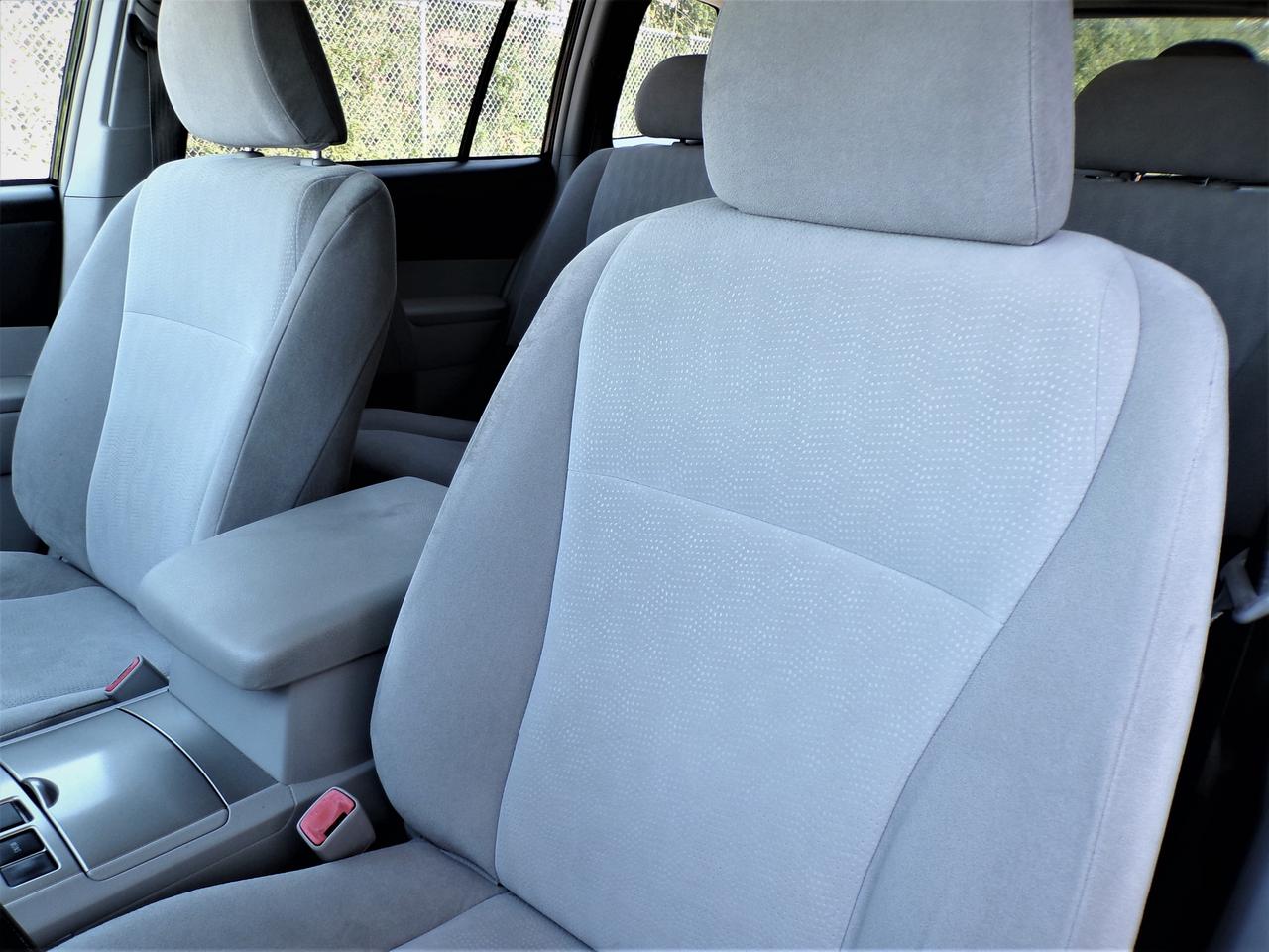 2013 Toyota Highlander 7 PASSENGER | 1 OWNER Photo