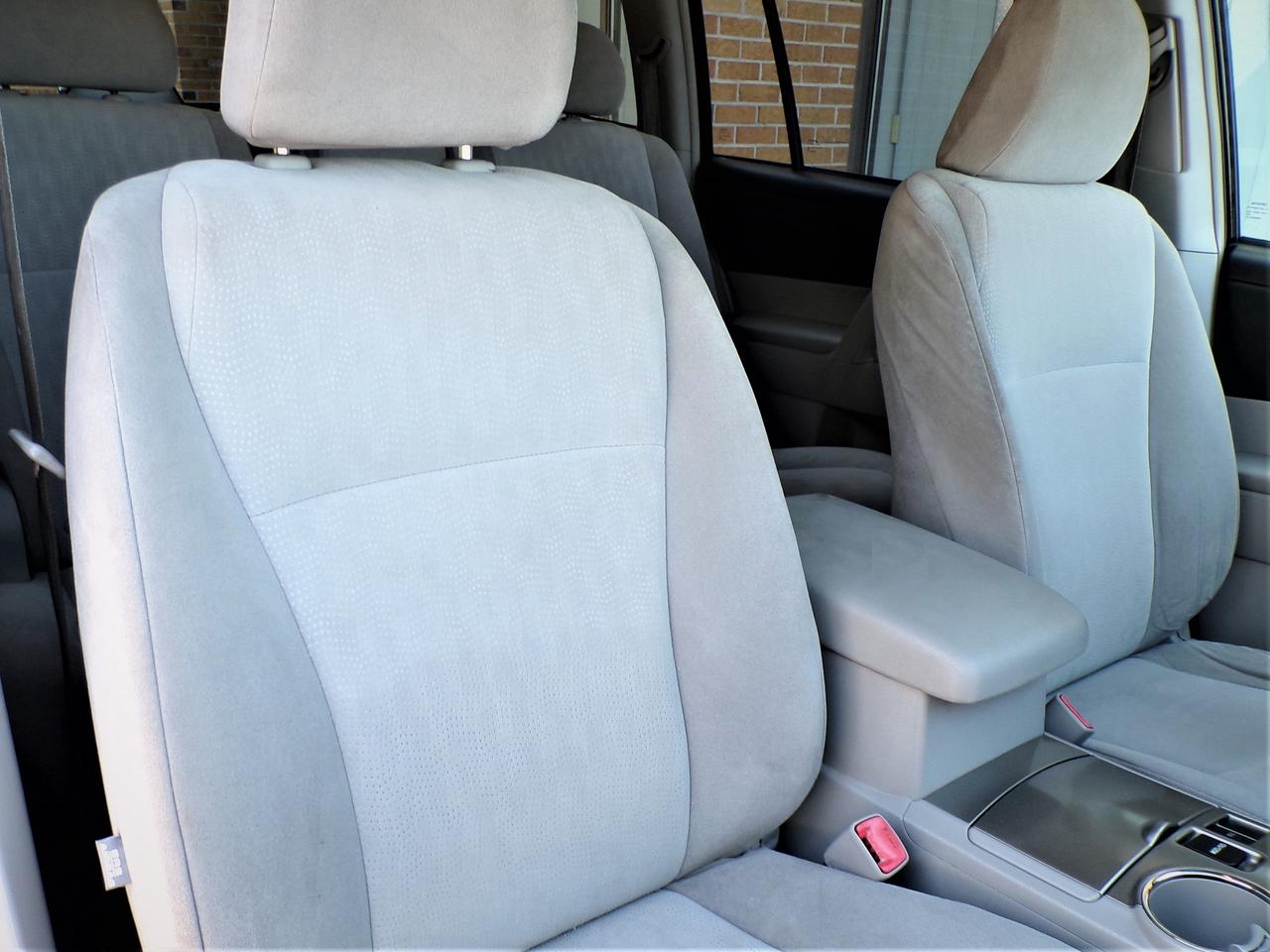 2013 Toyota Highlander 7 PASSENGER | 1 OWNER Photo
