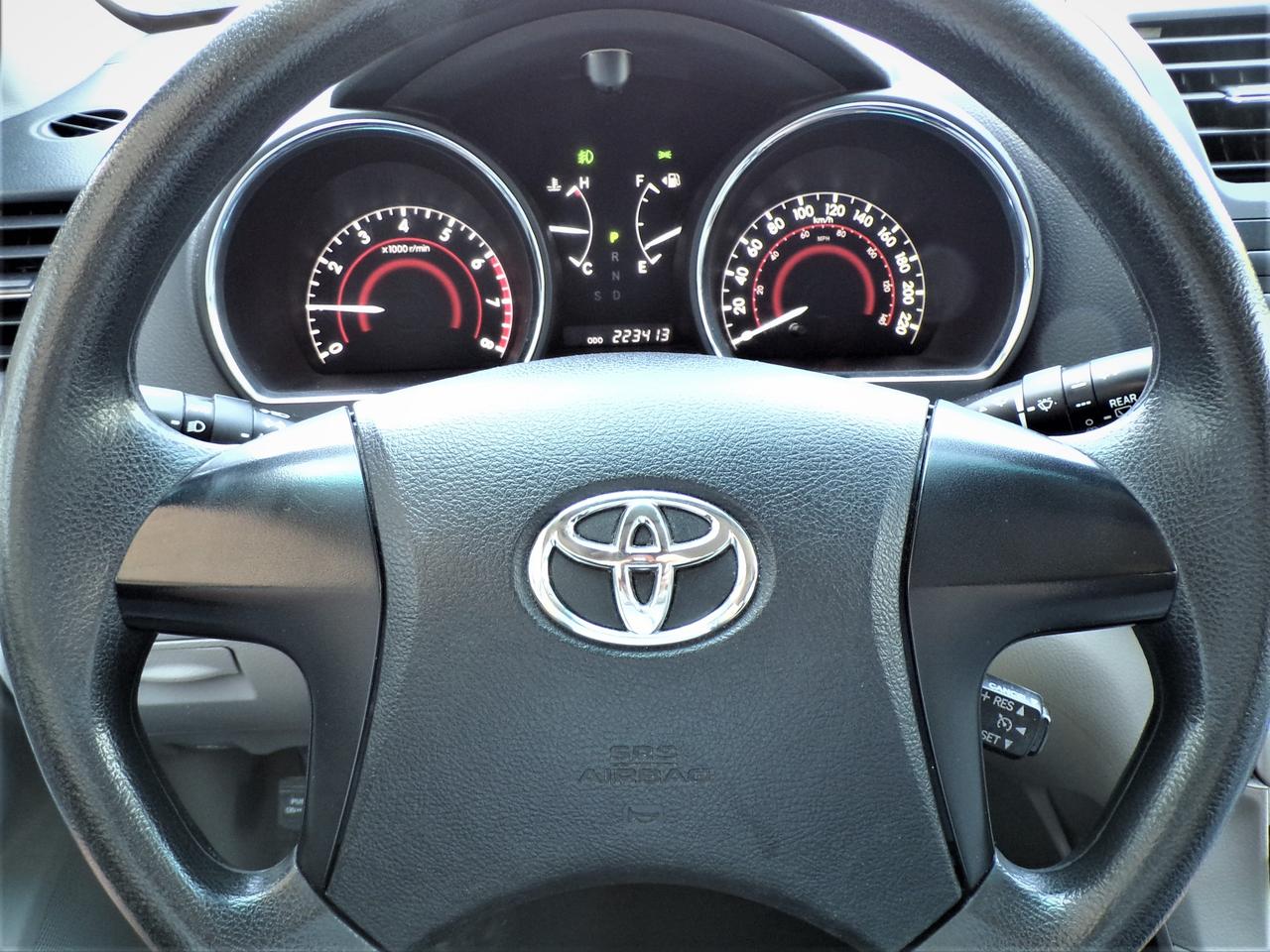 2013 Toyota Highlander 7 PASSENGER | 1 OWNER Photo