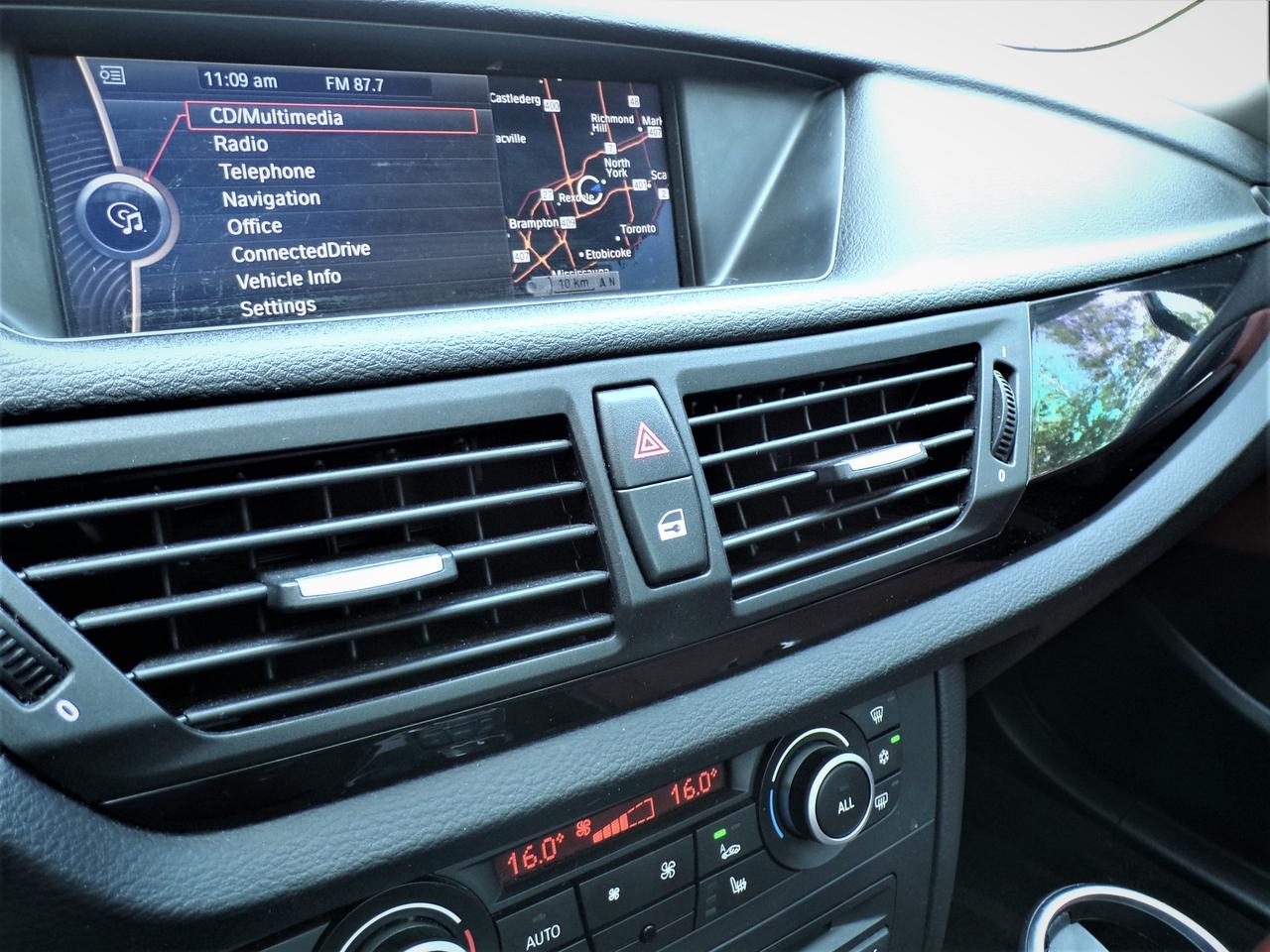 2012 BMW X1 X-DRIVE28i PREMIUM Photo