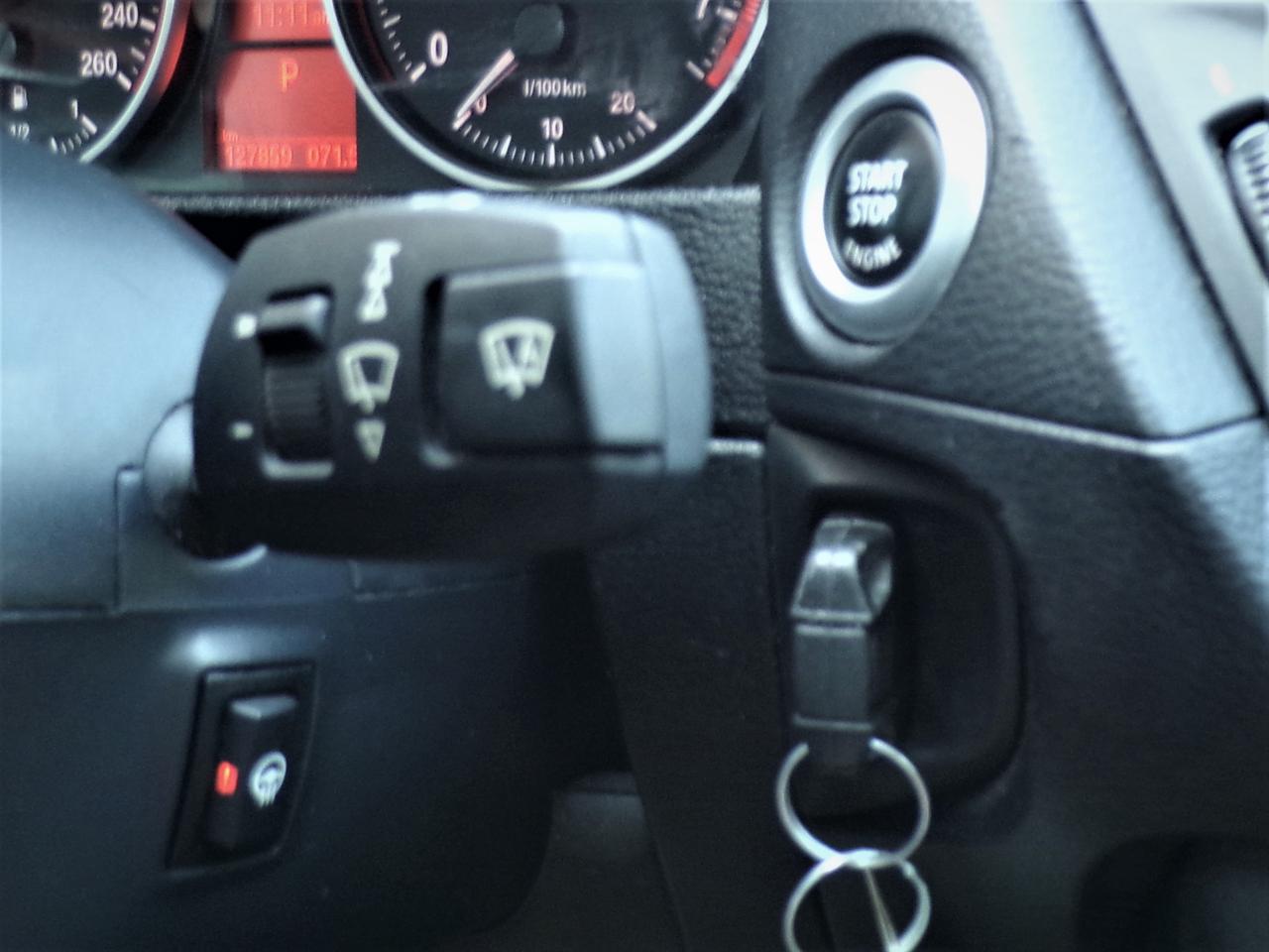 2012 BMW X1 X-DRIVE28i PREMIUM Photo