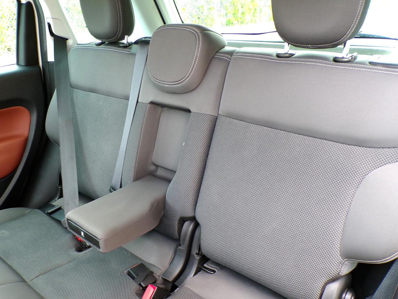 2014 Fiat 500L TREKKING | CARFAX CLEAN | LOW MILEAGE Photo