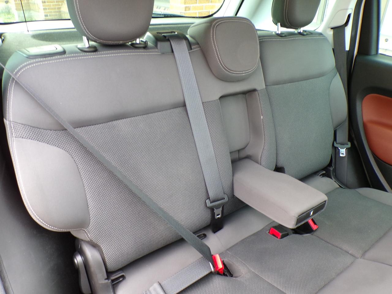 2014 Fiat 500L TREKKING | CARFAX CLEAN | LOW MILEAGE Photo