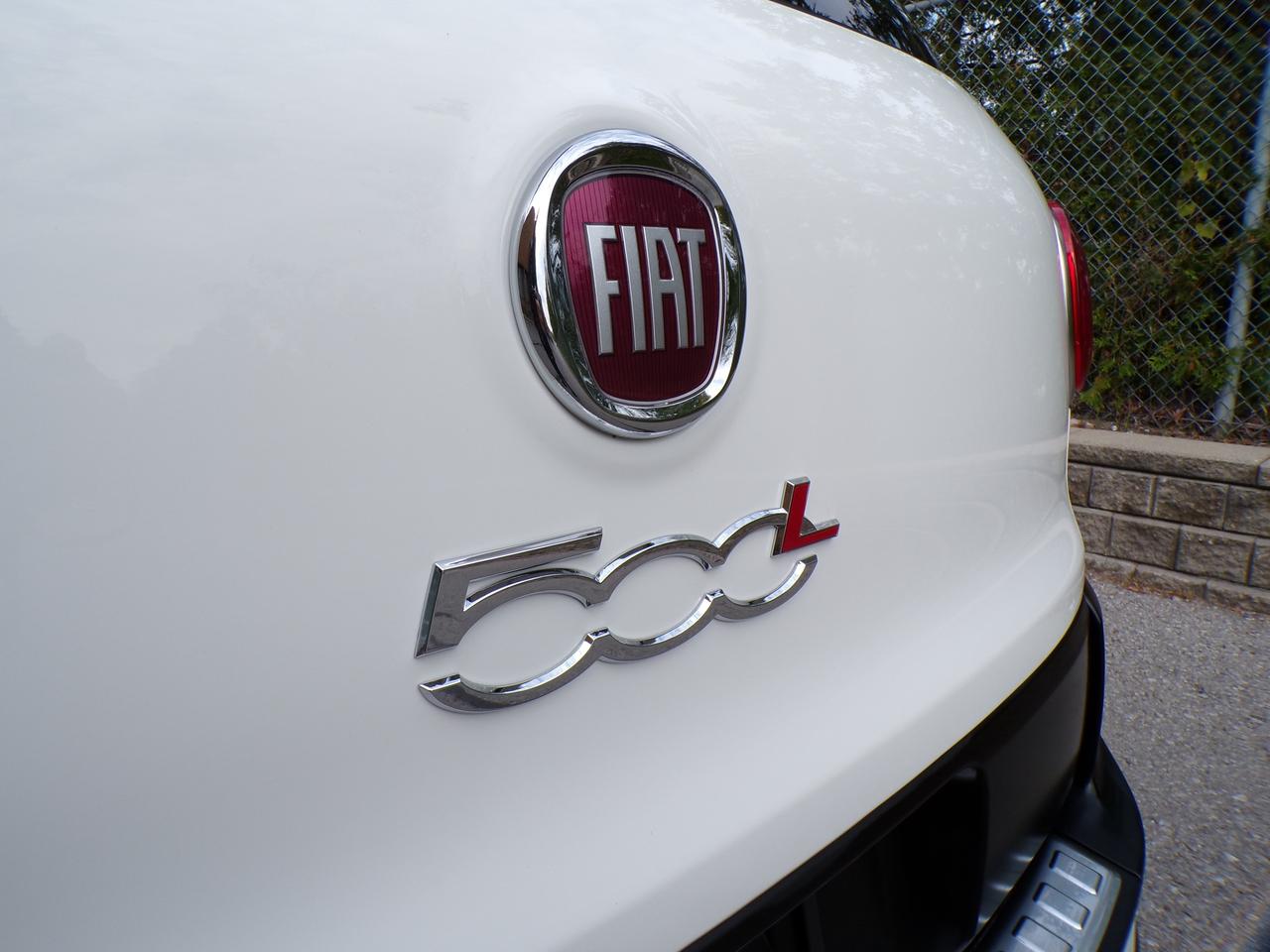 2014 Fiat 500L TREKKING | CARFAX CLEAN | LOW MILEAGE Photo