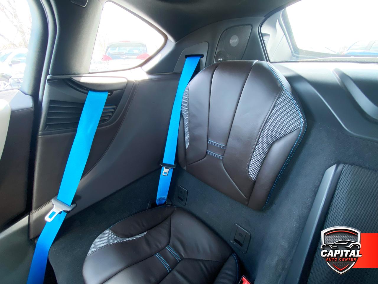 2015 BMW i8 Coupe AWD Photo