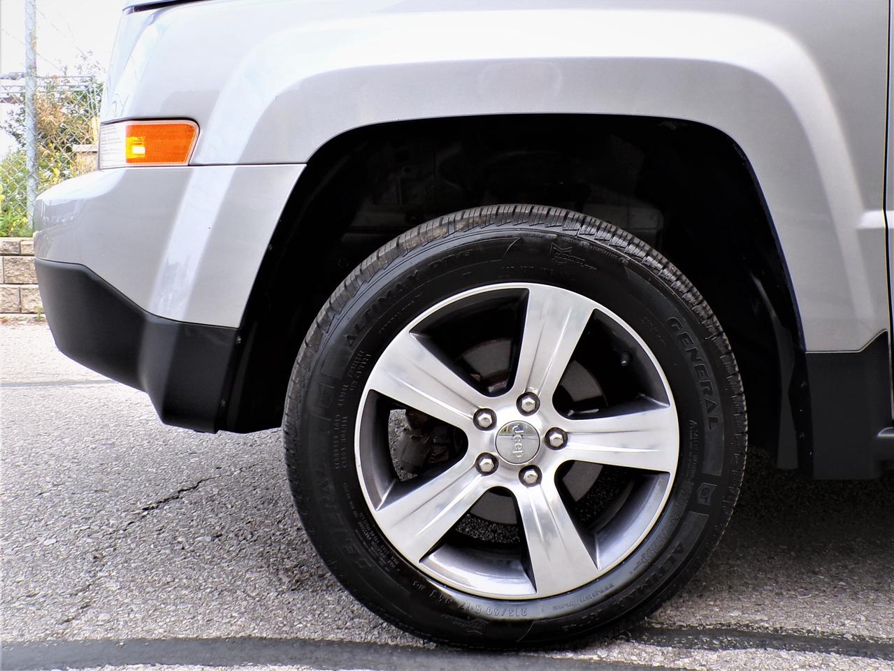 2016 Jeep Patriot HIGH ALTITUDE 4X4 Photo