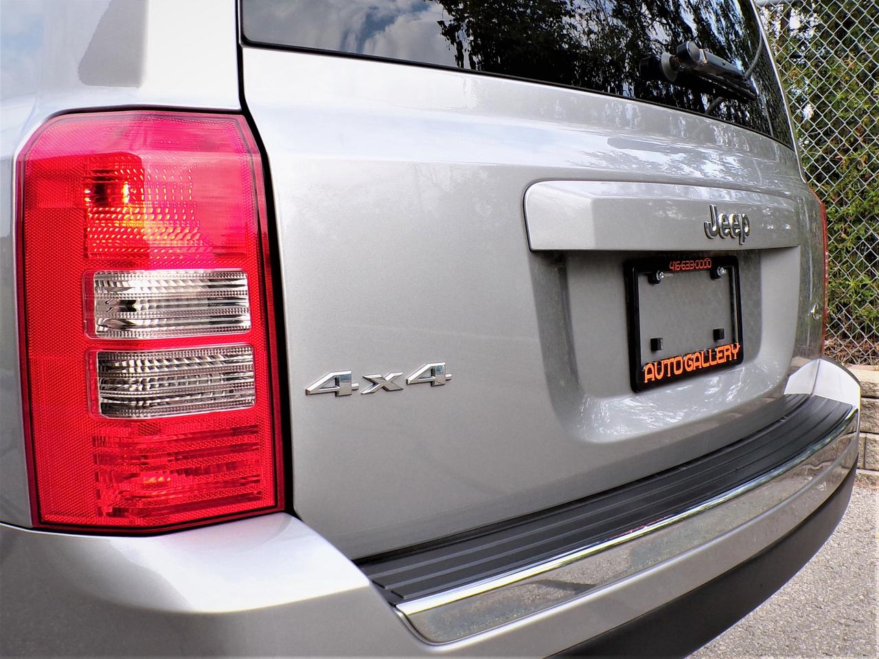 2016 Jeep Patriot HIGH ALTITUDE 4X4 Photo