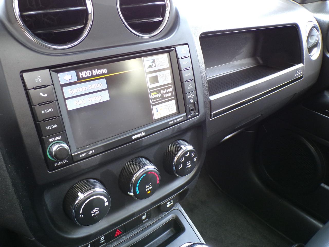 2016 Jeep Patriot HIGH ALTITUDE 4X4 Photo