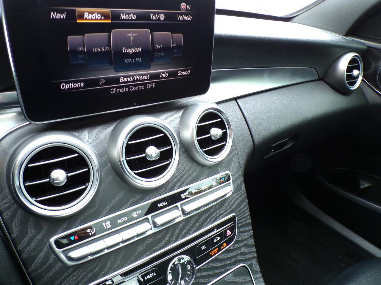 2015 Mercedes-Benz C300 4MATIC SPORT PREMIUM Photo