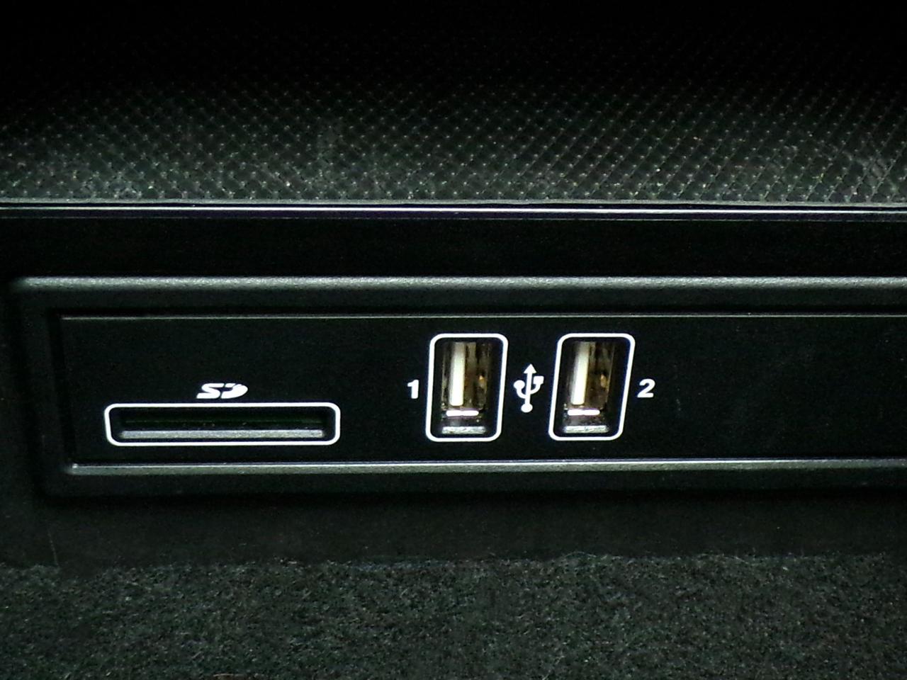 2015 Mercedes-Benz C300 4MATIC SPORT PREMIUM Photo