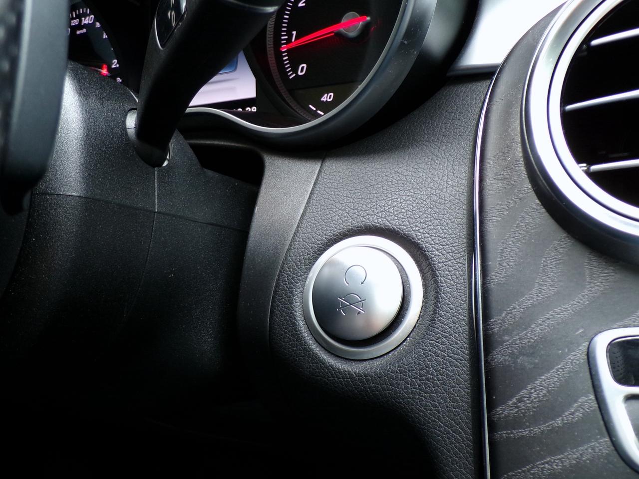 2015 Mercedes-Benz C300 4MATIC SPORT PREMIUM Photo