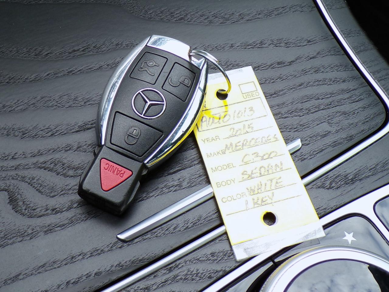 2015 Mercedes-Benz C300 4MATIC SPORT PREMIUM Photo