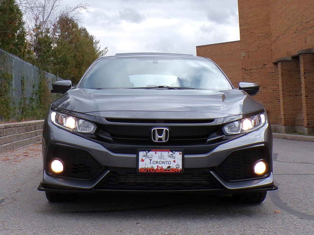 2017 Honda Civic SPORT TURBO HATCHBACK Photo1