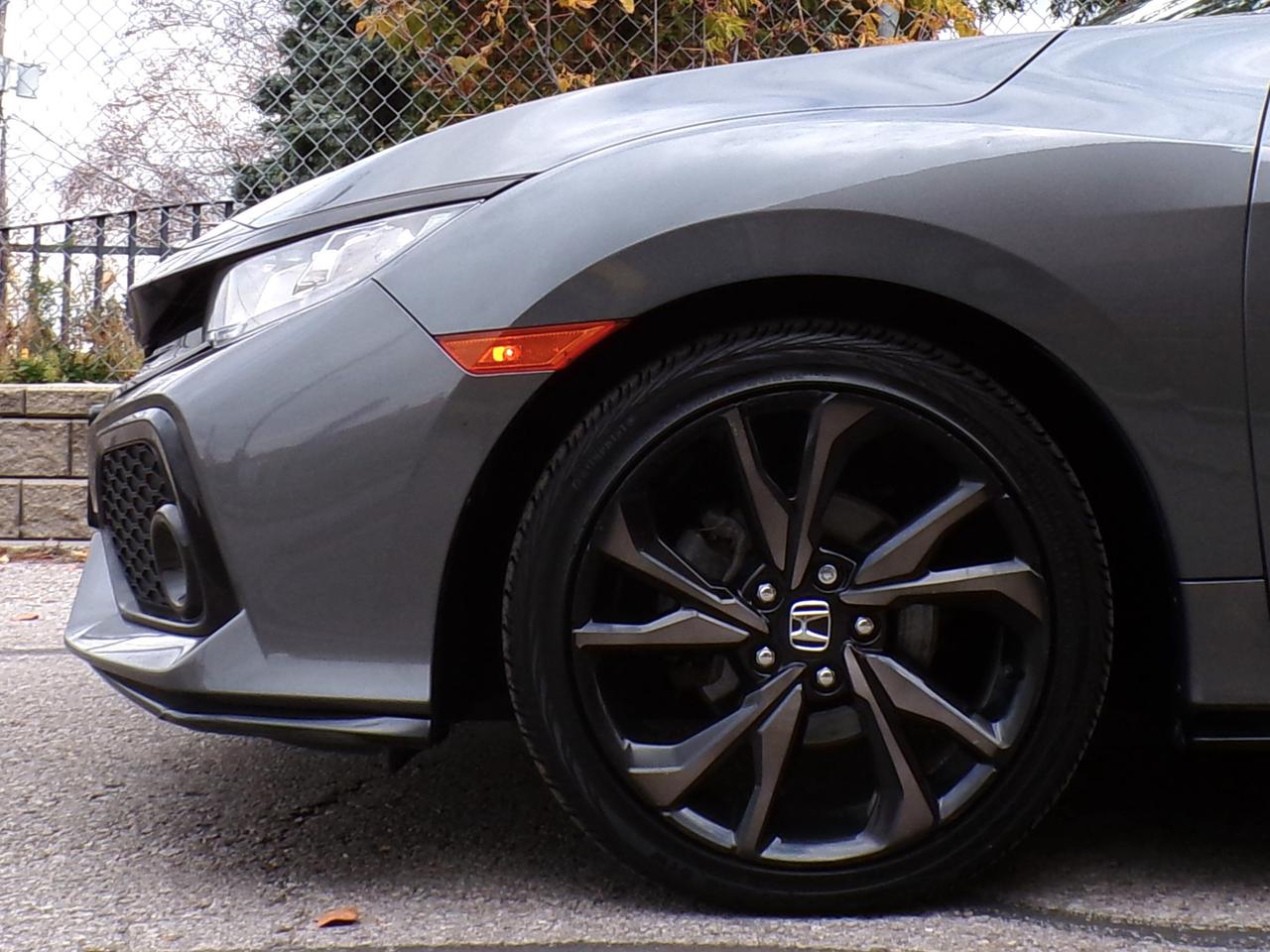 2017 Honda Civic SPORT TURBO HATCHBACK Photo