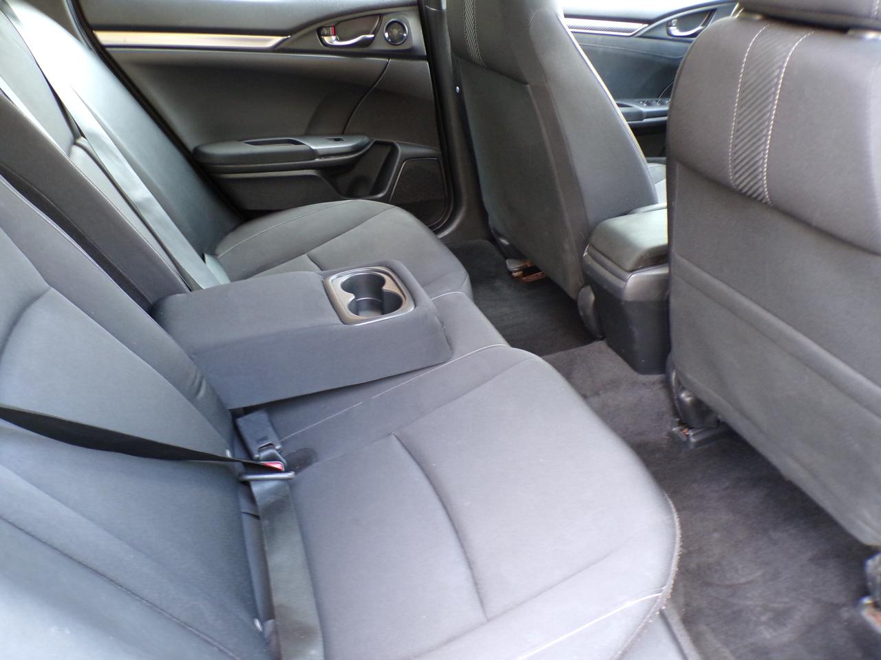 2017 Honda Civic SPORT TURBO HATCHBACK Photo