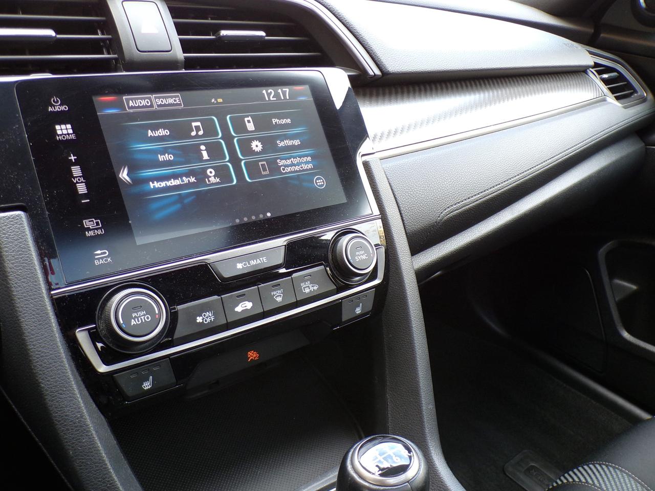 2017 Honda Civic SPORT TURBO HATCHBACK Photo