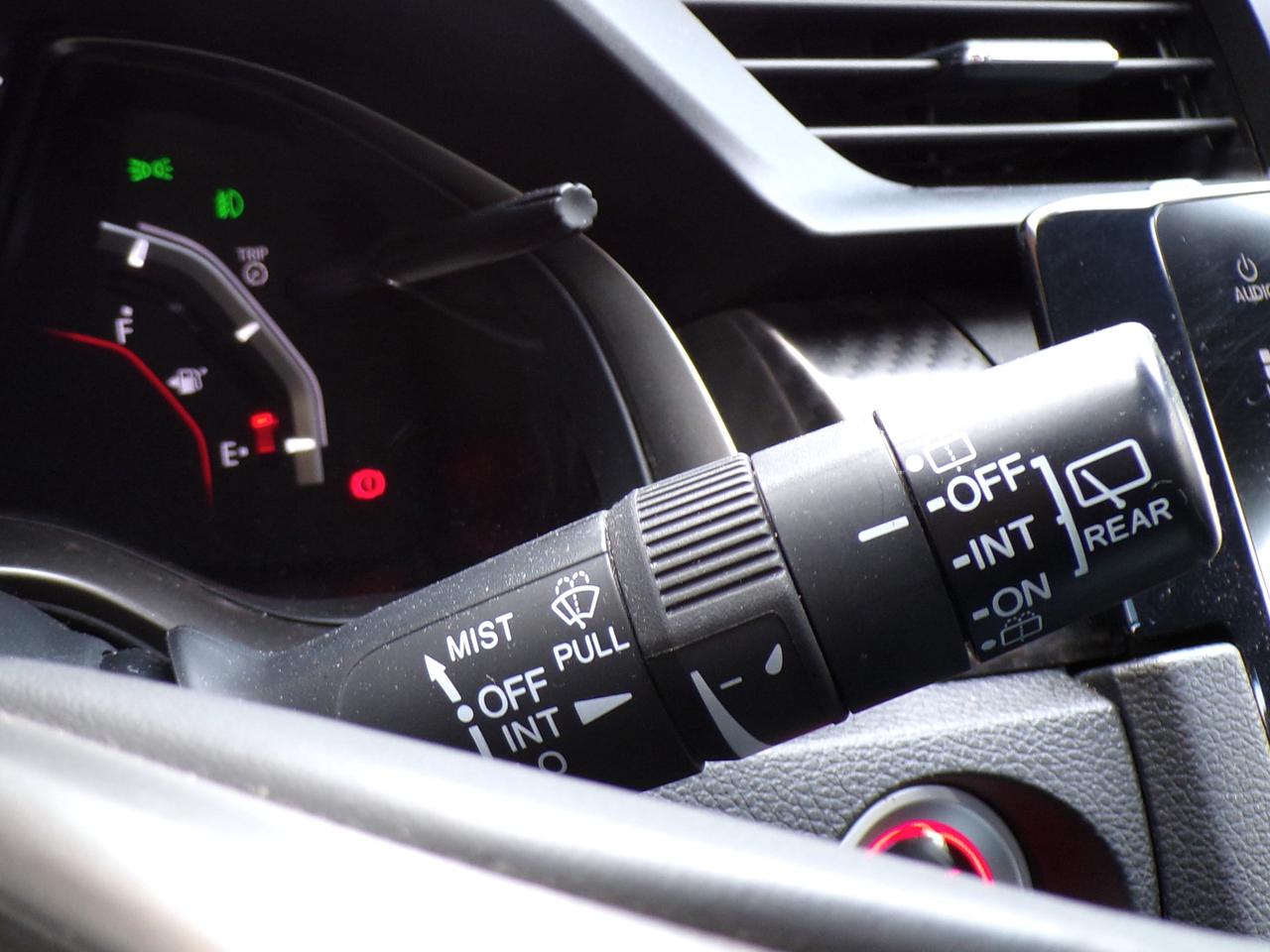 2017 Honda Civic SPORT TURBO HATCHBACK Photo