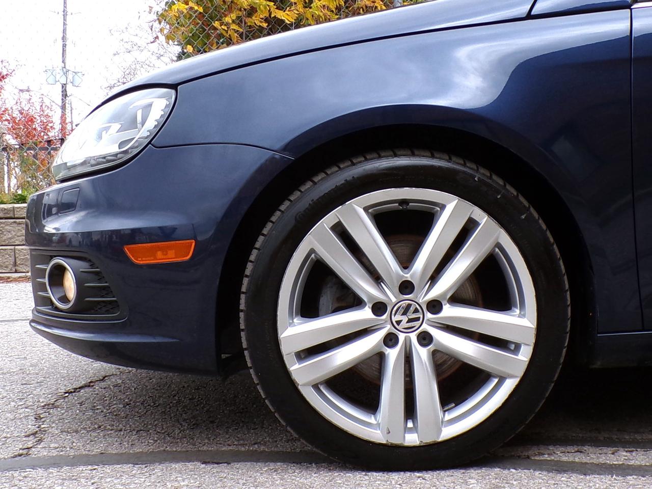 2012 Volkswagen Eos Comfortline Convertible Photo