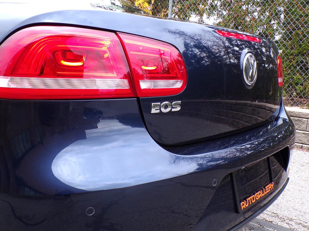 2012 Volkswagen Eos Comfortline Convertible Photo