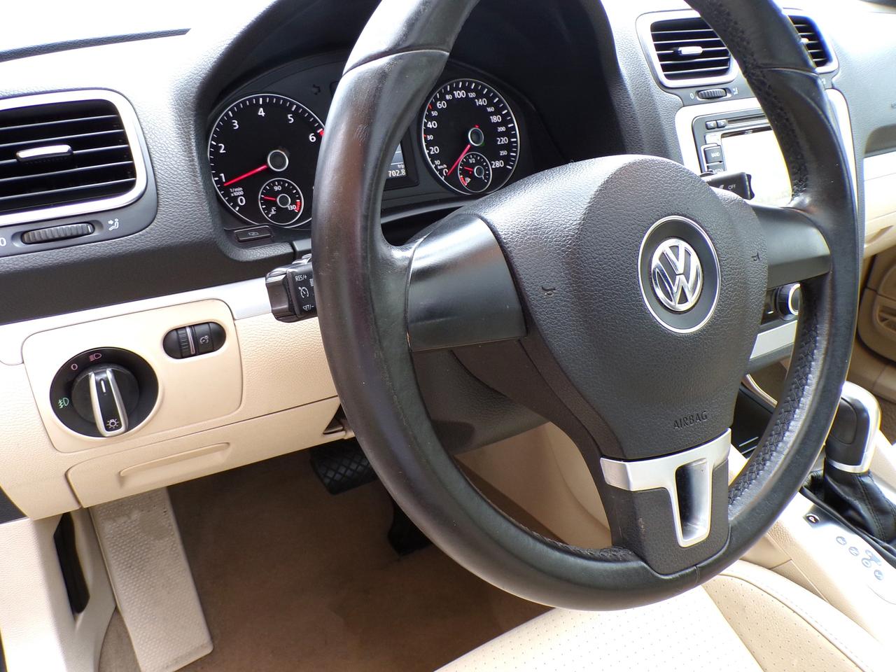 2012 Volkswagen Eos Comfortline Convertible Photo