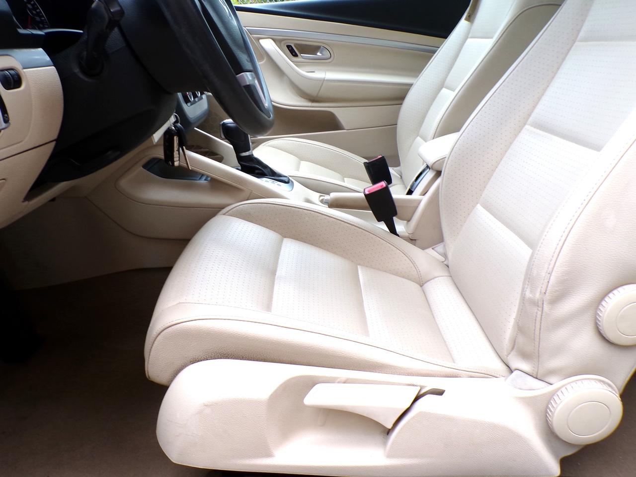 2012 Volkswagen Eos Comfortline Convertible Photo