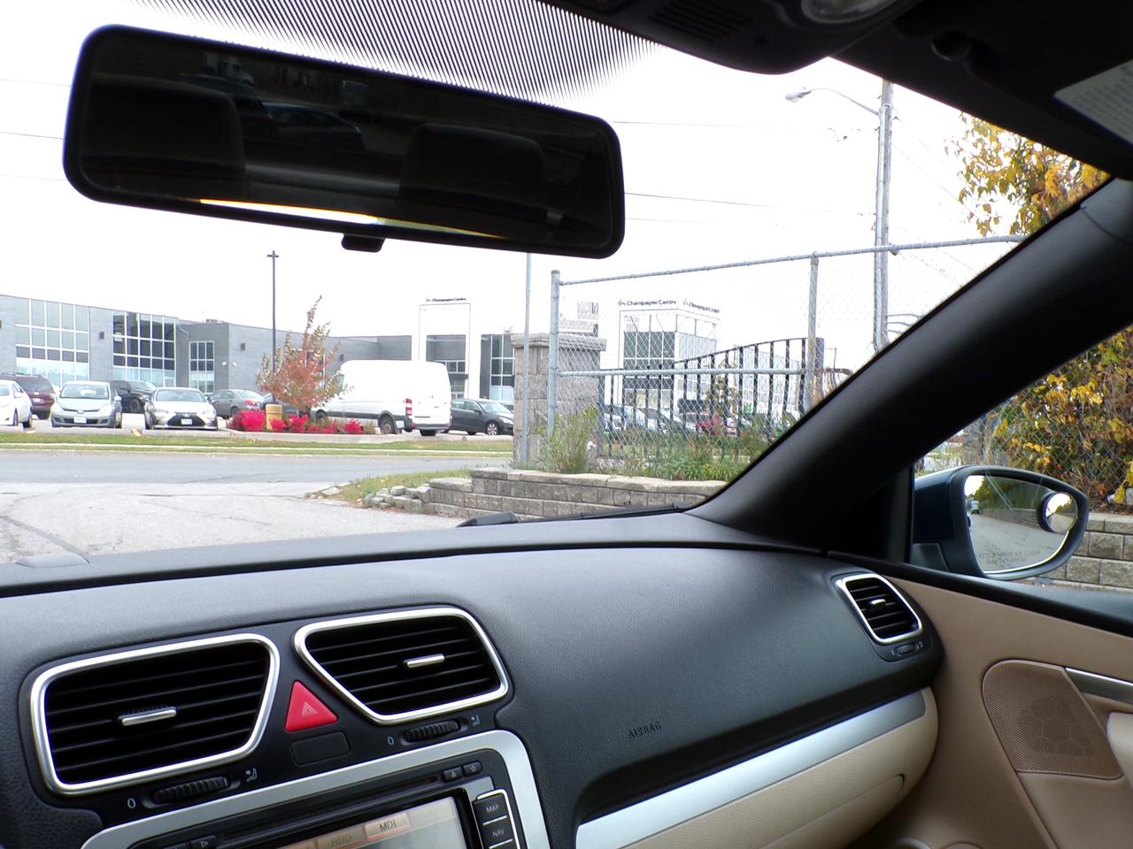 2012 Volkswagen Eos Comfortline Convertible Photo