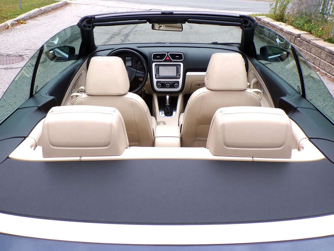 2012 Volkswagen Eos Comfortline Convertible Photo