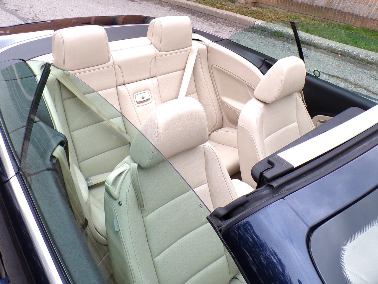 2012 Volkswagen Eos Comfortline Convertible Photo