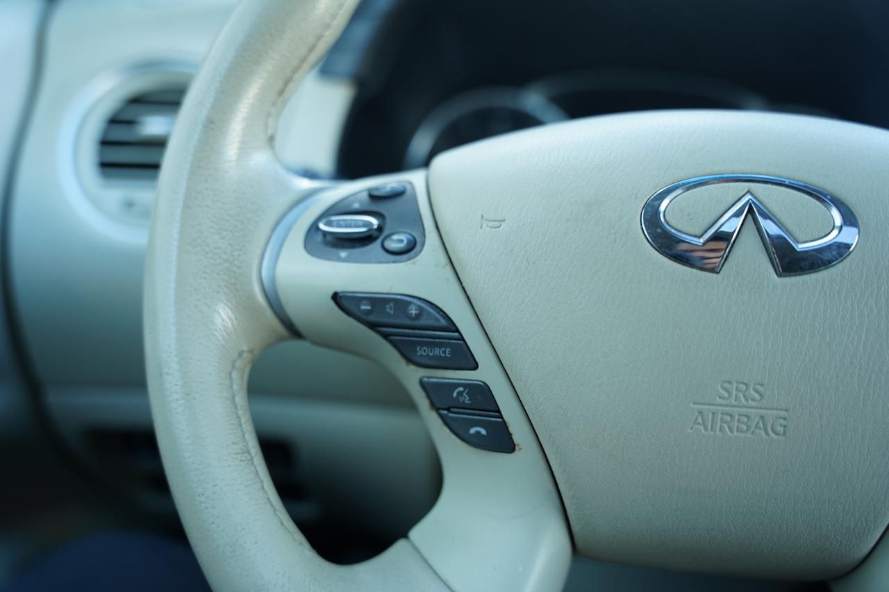 2014 Infiniti QX60 AWD/PREMIUM PKG/7 PASS/LEATHER/ NAV/ SUNROOF Photo